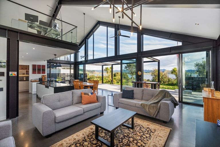 Photo of property in 112 Ti Kouka Crescent, Matarangi, Whitianga, 3592