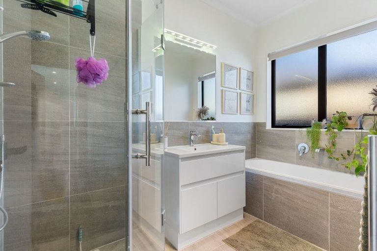 Photo of property in 180 Jutland Road, Pukekohe, 2120