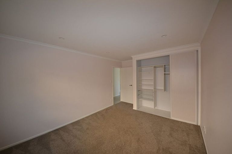 Photo of property in 2/42 Aberdeen Road, Campbells Bay, Auckland, 0620