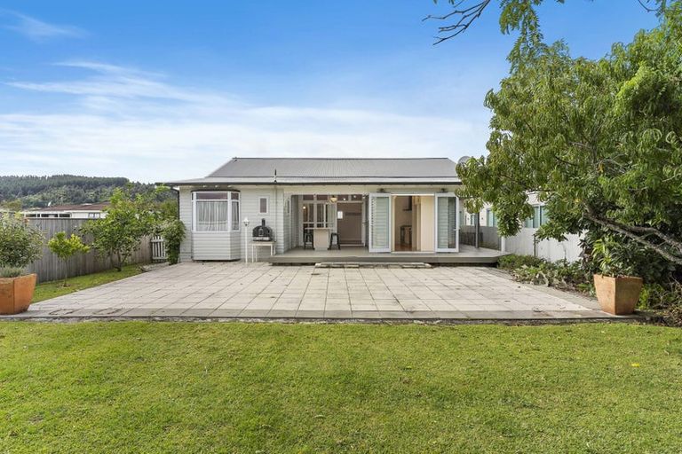 Photo of property in 219 The Square, Whangamata, 3620