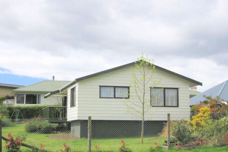 Photo of property in 58 Shepherd Road, Waipahihi, Taupo, 3330