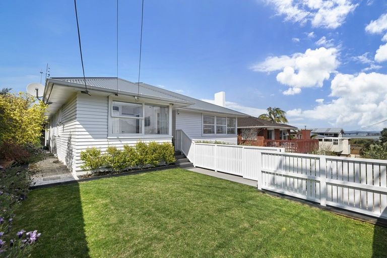 Photo of property in 24 Regent Street, Devonport, Auckland, 0624