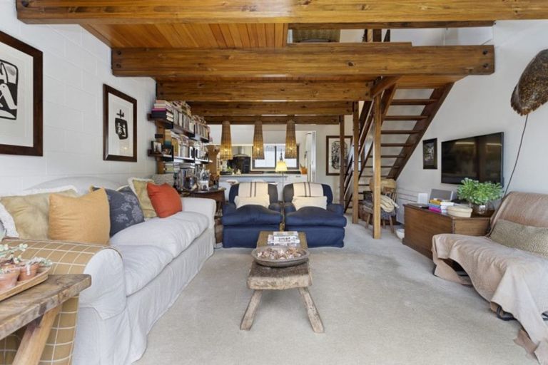 Photo of property in 16 Office Road, Merivale, Christchurch, 8014