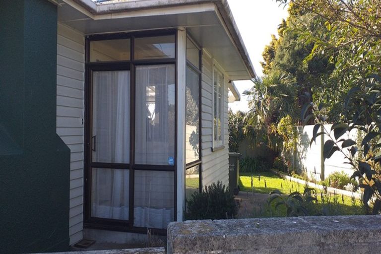 Photo of property in 25 Windsor Terrace, Taradale, Napier, 4112