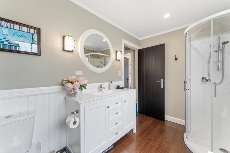 Photo of property in 5 Colombo Street, Hokowhitu, Palmerston North, 4410