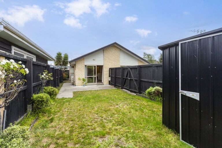 Photo of property in 2/274 Burwood Road, Burwood, Christchurch, 8083