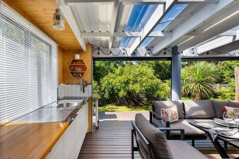 Photo of property in 9 Allens Lane, Clive, 4102