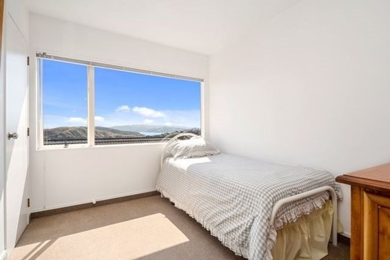 Photo of property in 9 Dornoch Place, Papakowhai, Porirua, 5024