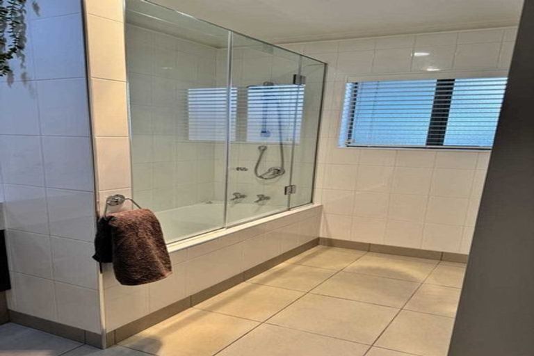 Photo of property in 1/7 Robins Road, Judea, Tauranga, 3110