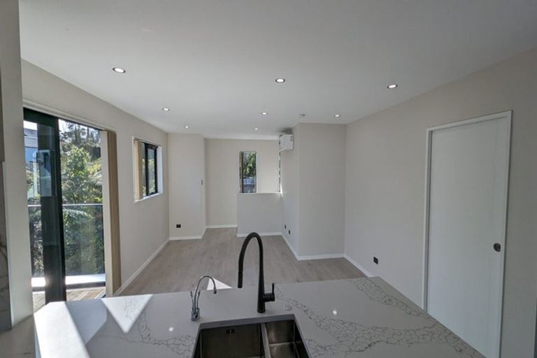 Photo of property in 8 Henry Blyth Lane, Greenhithe, Auckland, 0632