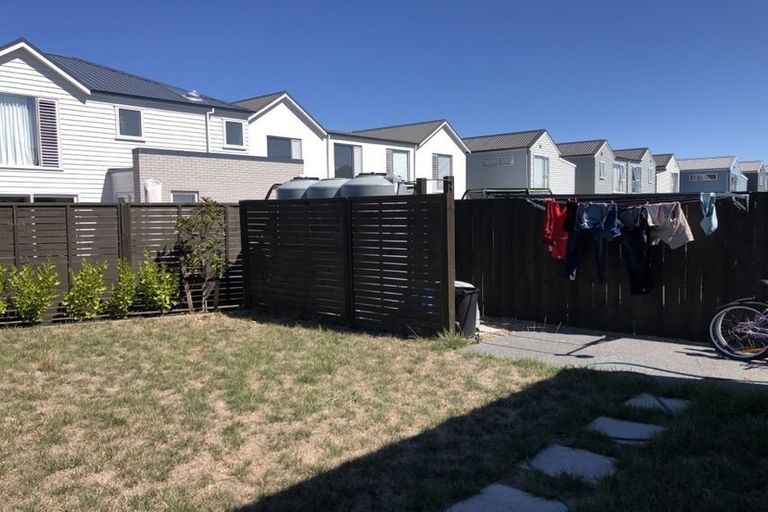 Photo of property in 69 Glidepath Road, Hobsonville, Auckland, 0616