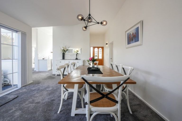 Photo of property in 2 Kings Avenue, South Dunedin, Dunedin, 9012