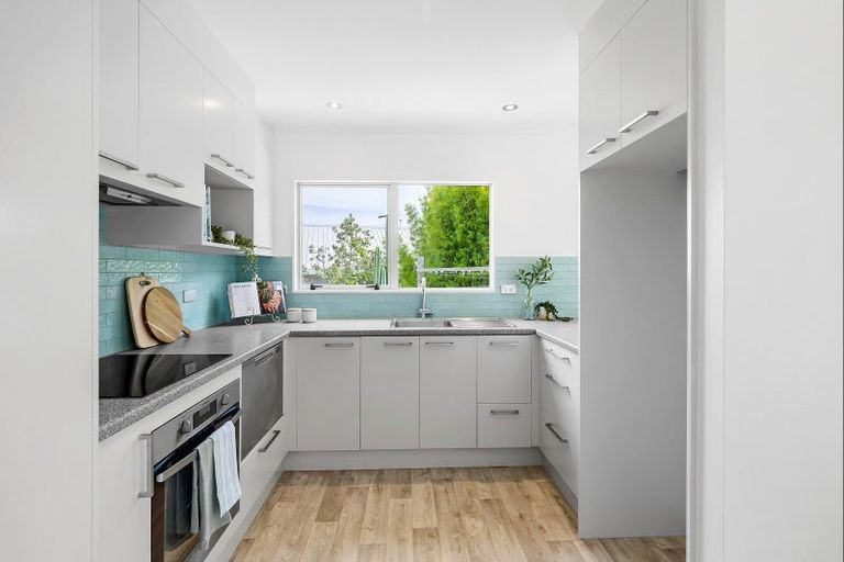 Photo of property in 62 Dalton Drive, Papamoa Beach, Papamoa, 3118