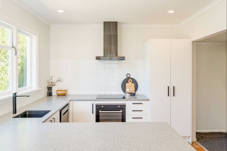 Photo of property in 65 Windermere Road, Papanui, Christchurch, 8053