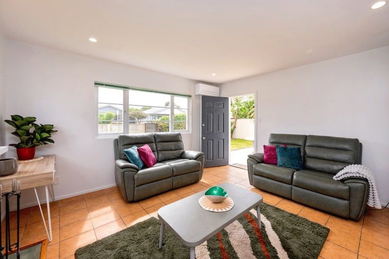 Photo of property in 2 Leyland Road, Te Awanga, 4102