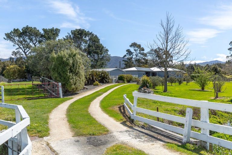 Photo of property in 1827 State Highway 2, Kiriwhakapapa, Masterton, 5881