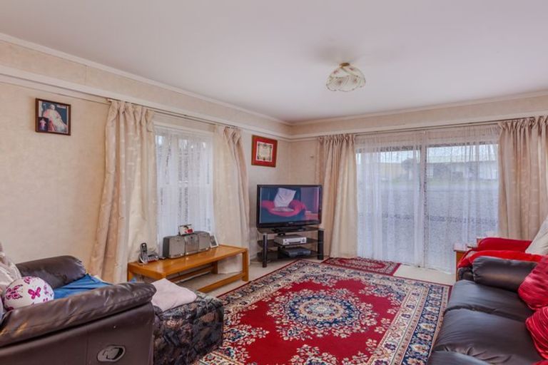 Photo of property in 639 Swanson Road, Swanson, Auckland, 0612