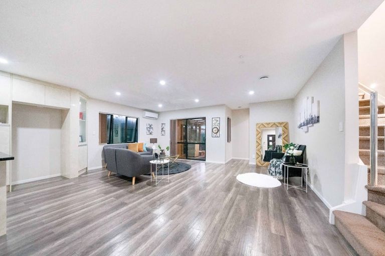 Photo of property in 43a Thompson Terrace, Manurewa, Auckland, 2102