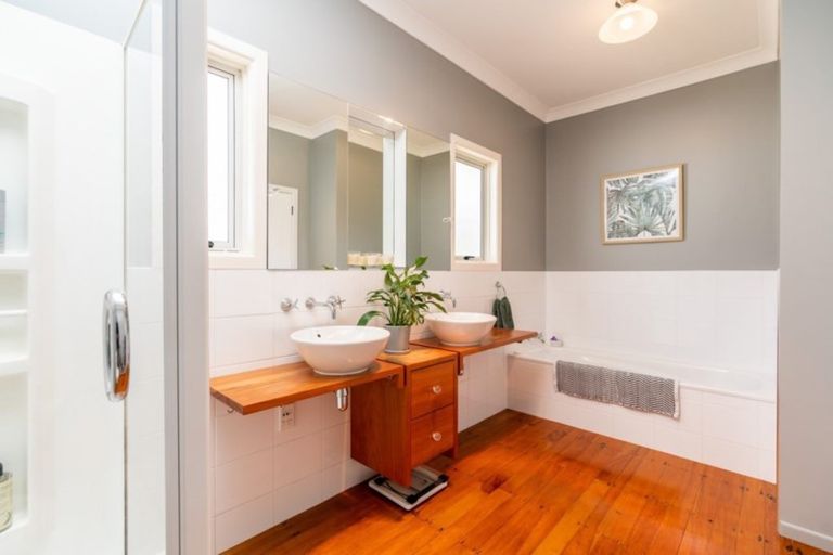 Photo of property in 150 South Road, Waipu, 0582