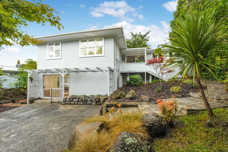Photo of property in 8 Autumn Avenue, Glen Eden, Auckland, 0602