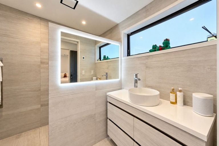 Photo of property in 120 Aickin Road, Whangamata, 3620