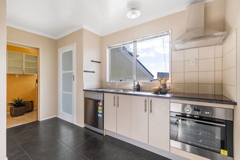 Photo of property in 21 Paradise Place, Milson, Palmerston North, 4414