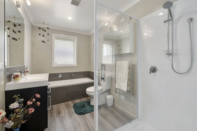 Photo of property in 31 Waipunahau Road, Waikanae, 5036