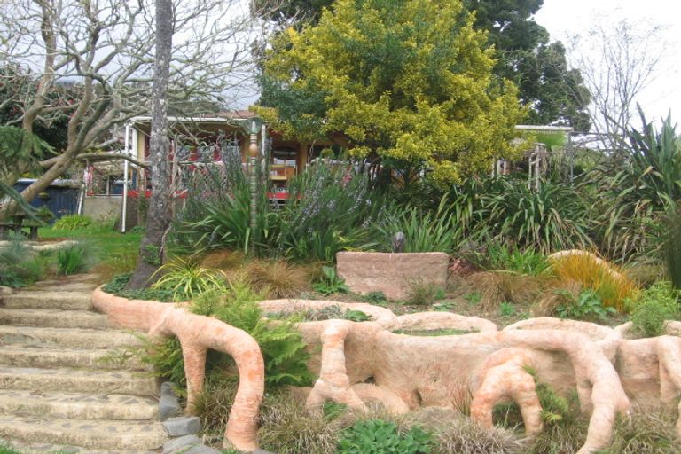 Photo of property in 180 Driving Creek Road, Coromandel, 3506