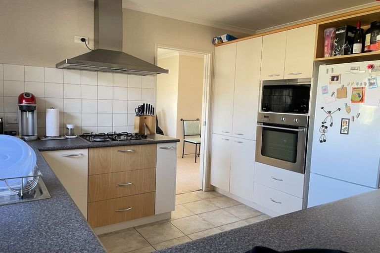 Photo of property in 20 Lilybank Crescent, East Tamaki, Auckland, 2013