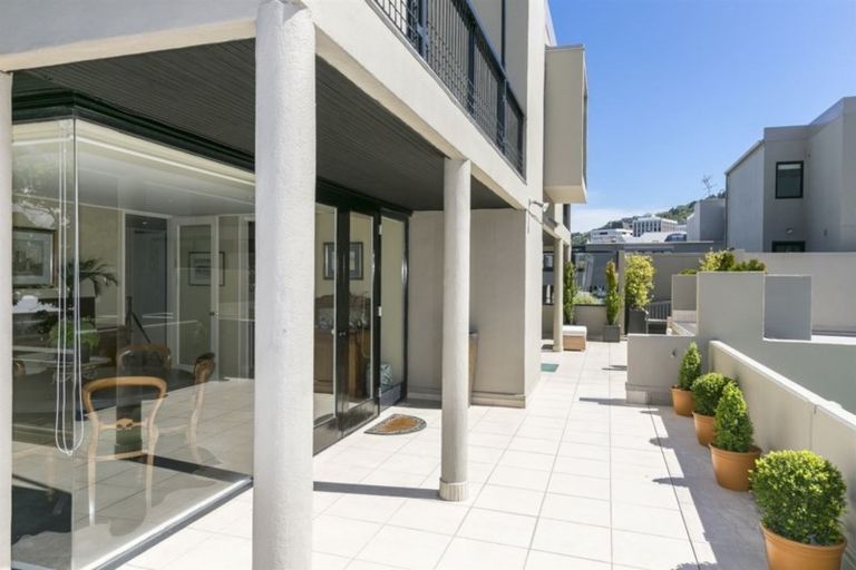 Photo of property in Highwic, 18/32 Hobson Street, Thorndon, Wellington, 6011