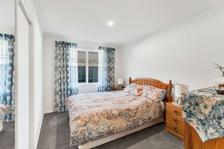 Photo of property in 6 Crossley Avenue, Woodend, 7610