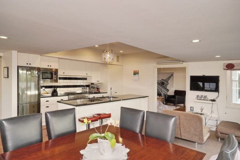 Photo of property in 3 Hackthorne Road, Cashmere, Christchurch, 8022