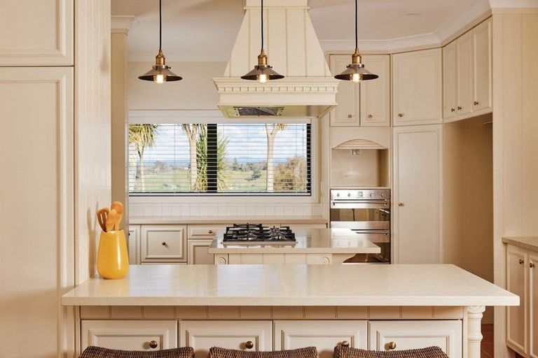 Photo of property in 90 Taniwha Place, Bethlehem, Tauranga, 3176