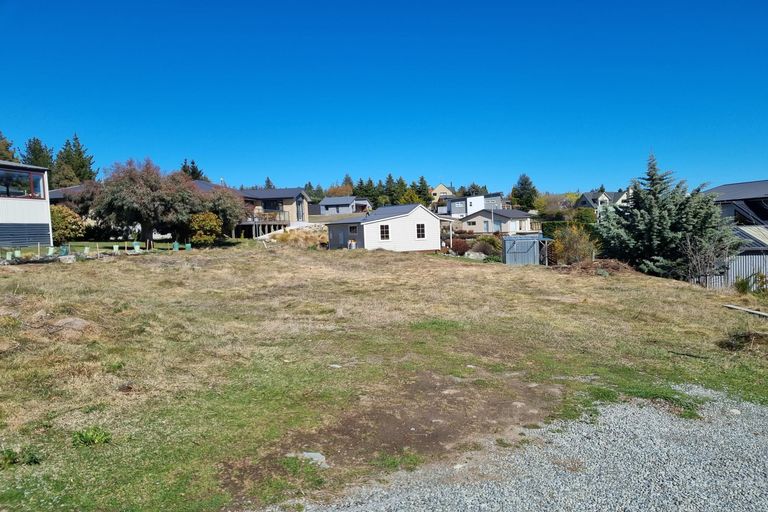 Photo of property in 24 Hamilton Drive, Lake Tekapo, 7999