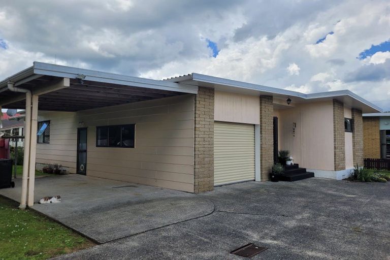 Photo of property in 8b Carr Street, Te Kamo, Whangarei, 0112