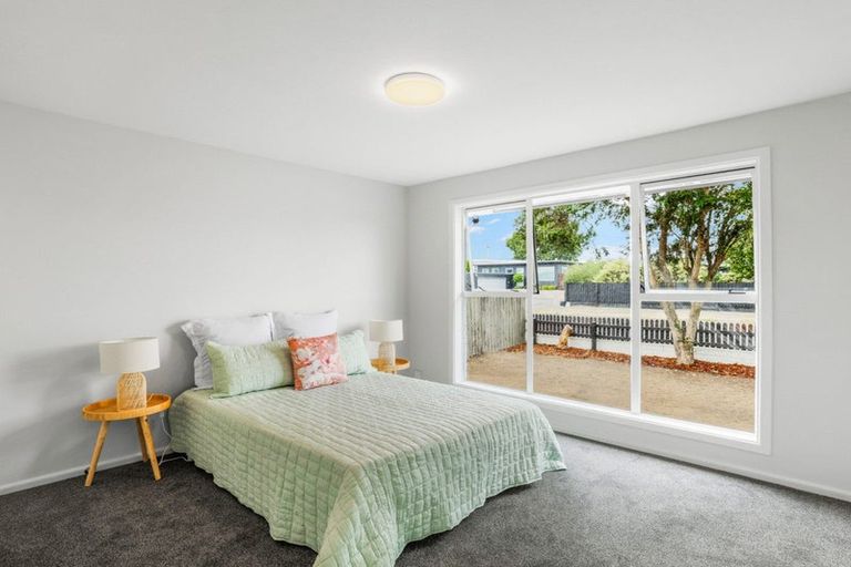 Photo of property in 254 Lake Terrace Road, Shirley, Christchurch, 8061