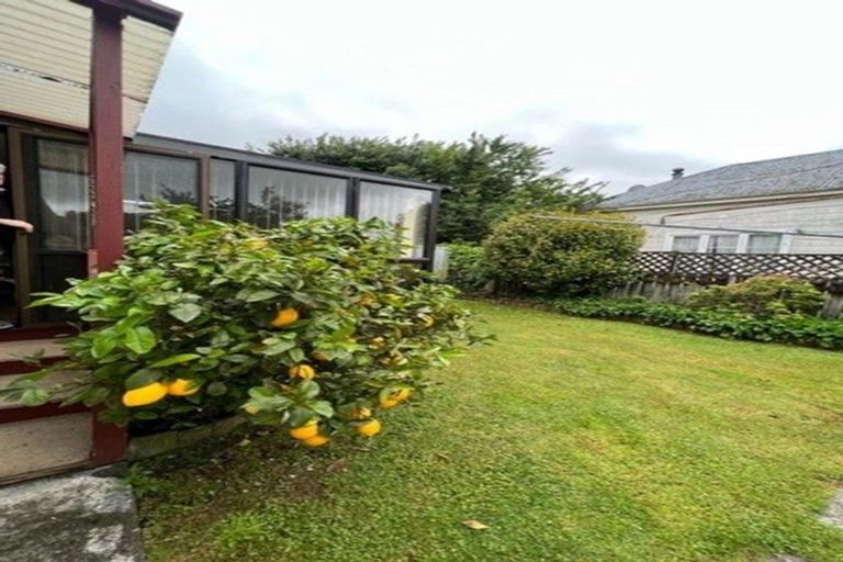 Photo of property in 2a Costley Street, Carterton, 5713