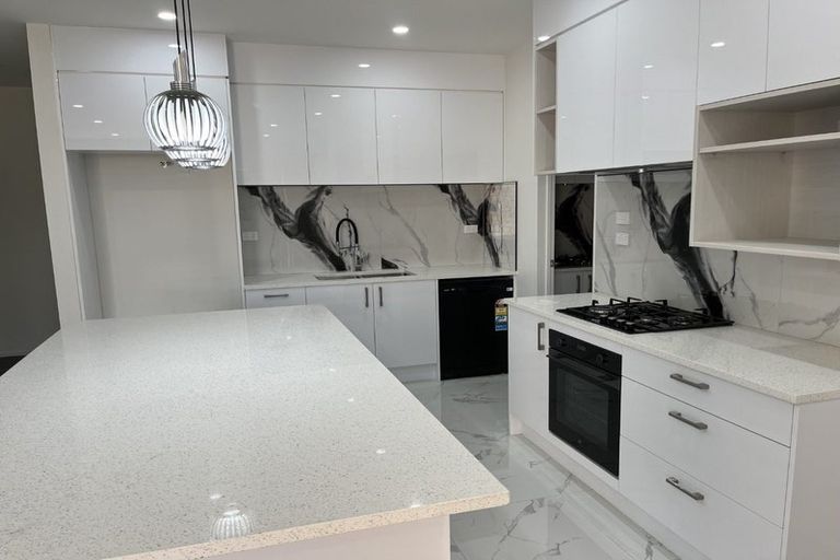 Photo of property in 21 Seddon Avenue, Papatoetoe, Auckland, 2104