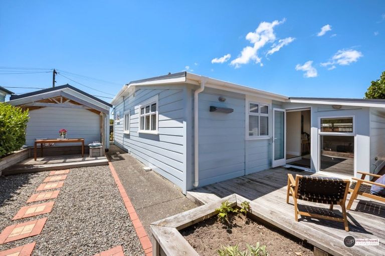 Photo of property in 28 Adelaide Street, Petone, Lower Hutt, 5012