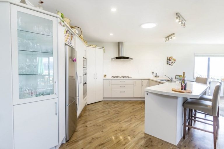 Photo of property in 57 Riverstone Drive, Riverstone Terraces, Upper Hutt, 5018