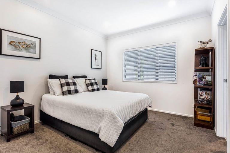 Photo of property in 54 Fruitlands Road, Kumeu, 0810