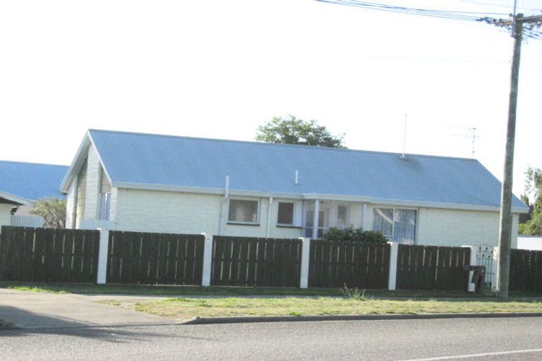 Photo of property in 79 Maces Road, Bromley, Christchurch, 8062