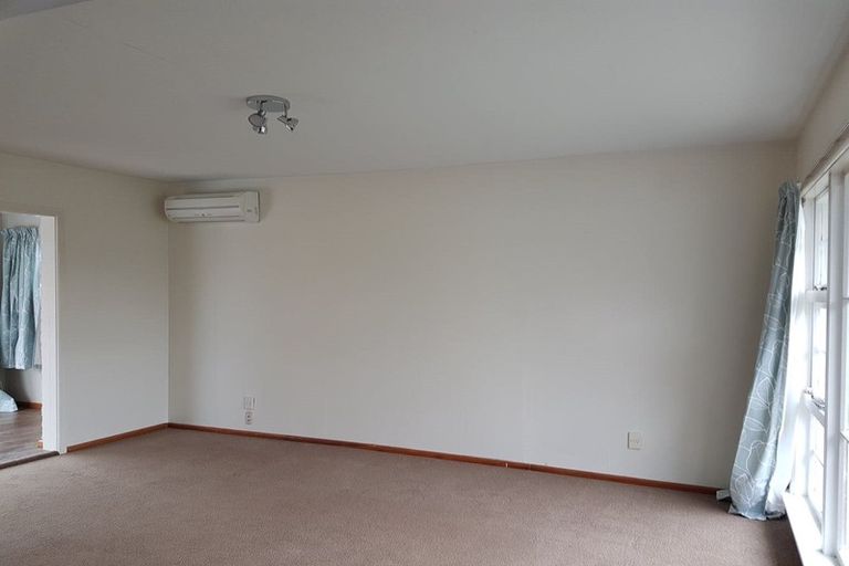 Photo of property in 18 Coniston Avenue, Ilam, Christchurch, 8041