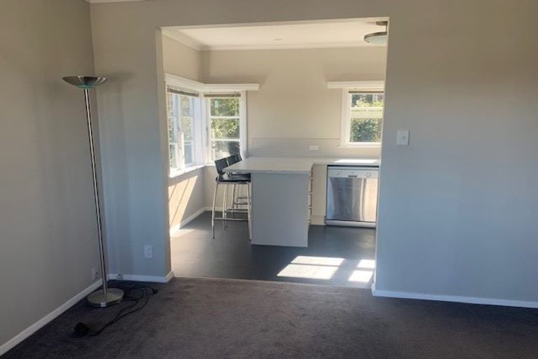 Photo of property in 28 Baroda Street, Khandallah, Wellington, 6035