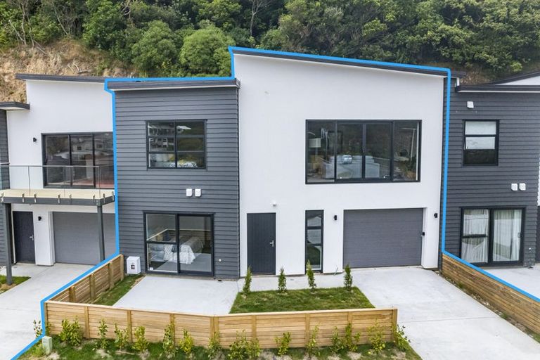 Photo of property in 4 Tradewinds Drive, Whitby, Porirua, 5024