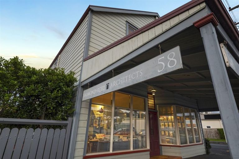 Photo of property in 58 Calliope Road, Stanley Point, Auckland, 0624