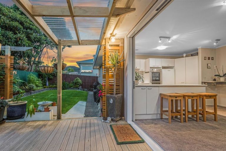 Photo of property in 63 The Drive, Tawa, Wellington, 5028