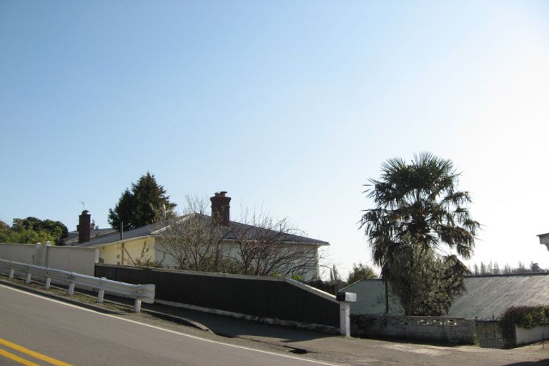 Photo of property in 6 Dyers Pass Road, Cashmere, Christchurch, 8022