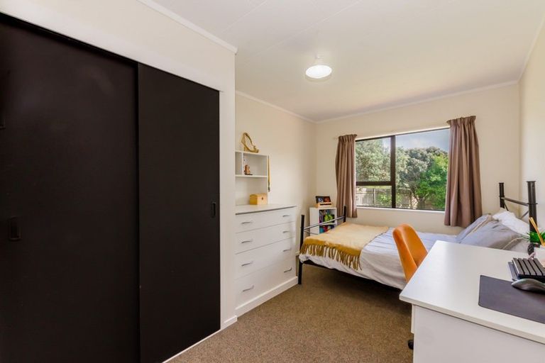 Photo of property in 16 Tobys Way, Waikanae Beach, Waikanae, 5036