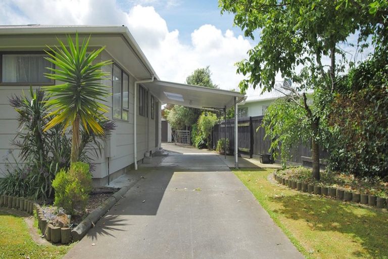 Photo of property in 3 Apollo Parade, Milson, Palmerston North, 4414